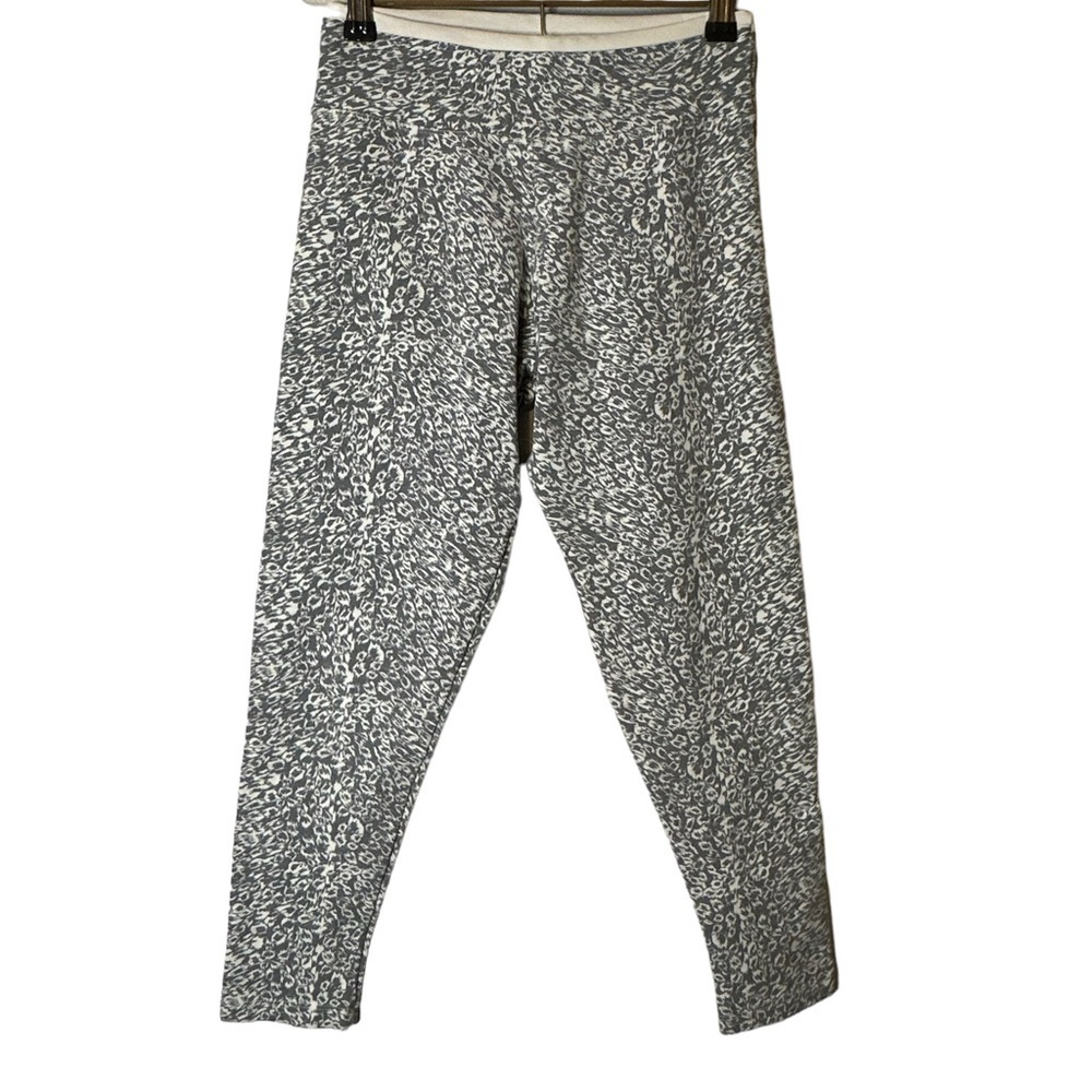 Liquido Active Leopard‎ Leggings Size Medium Brazil Gray White Polyamide Spandex